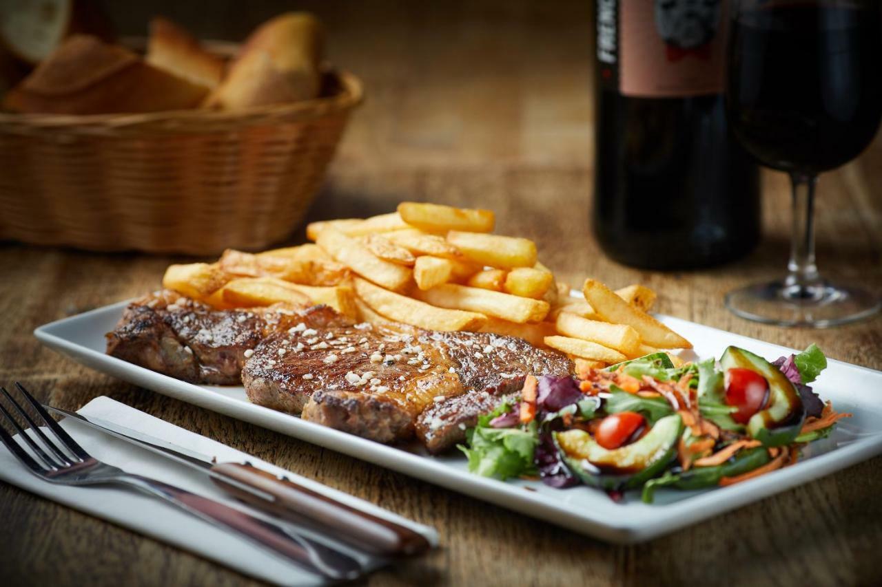 St Christopher's - Gare Du Nord *